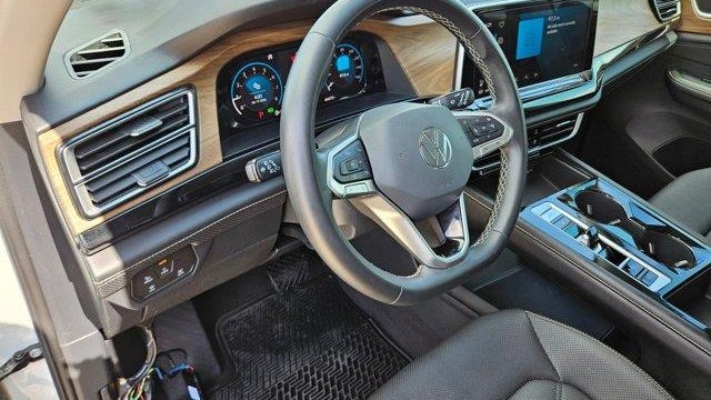 2024 Volkswagen Atlas SE