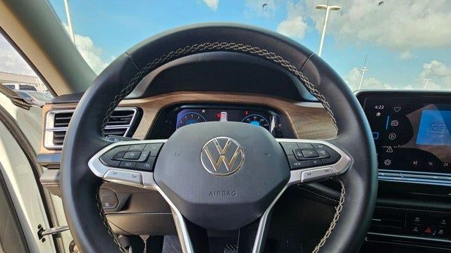 2024 Volkswagen Atlas SE