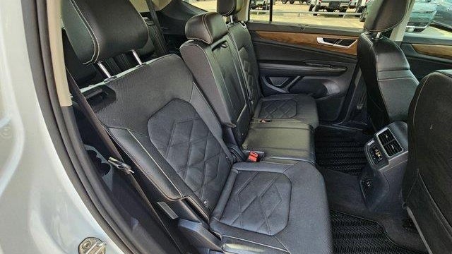 2024 Volkswagen Atlas SE