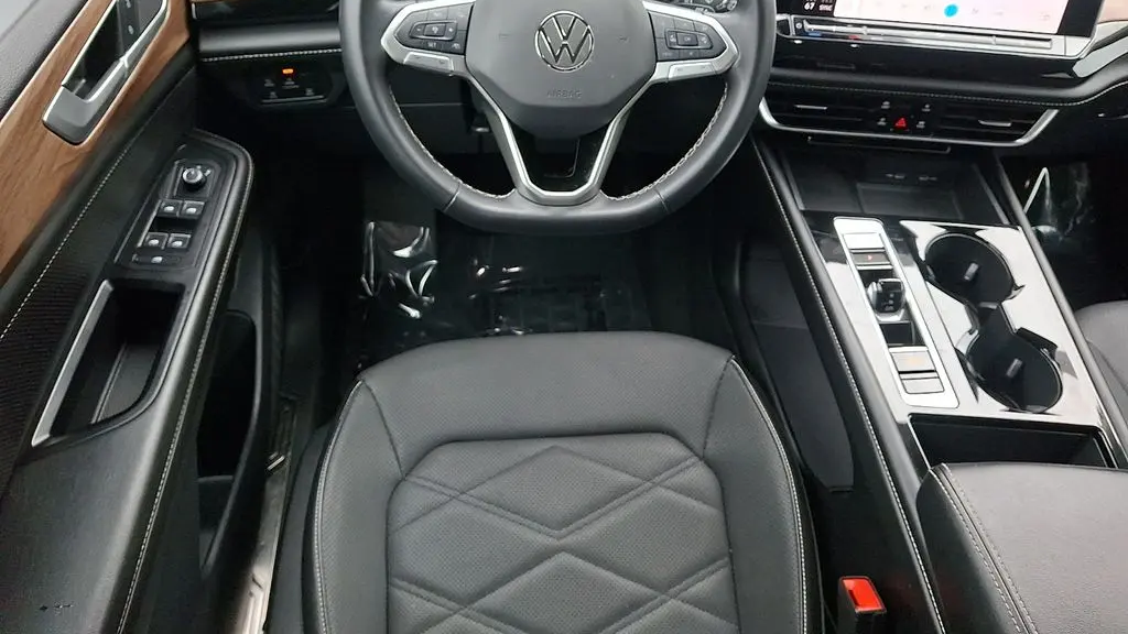2024 Volkswagen Atlas SE