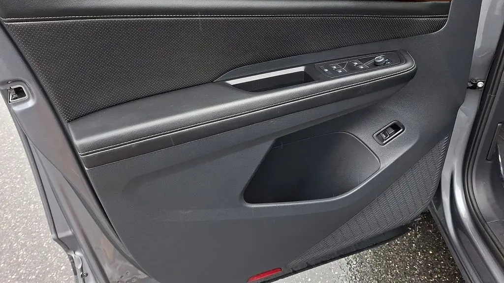 2024 Volkswagen Atlas SE