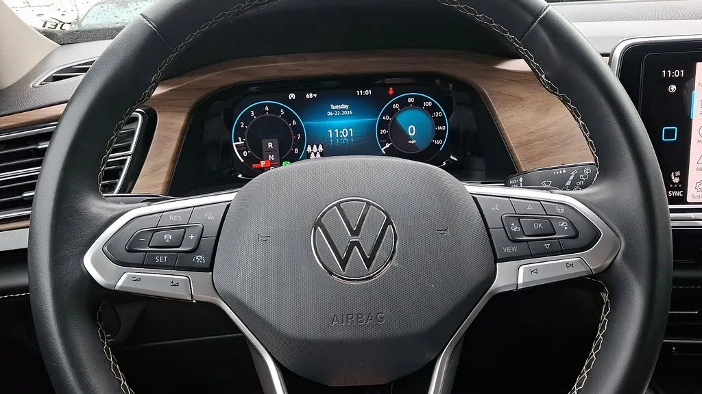 2024 Volkswagen Atlas SE