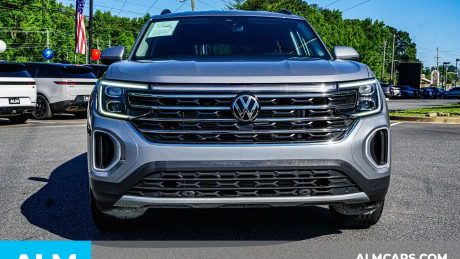 2025 Volkswagen Atlas SE