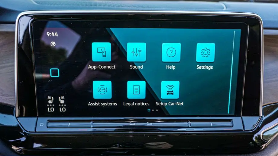 2025 Volkswagen Atlas SE