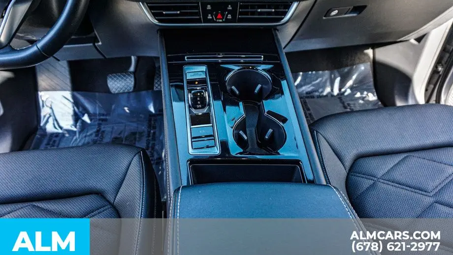2025 Volkswagen Atlas SE