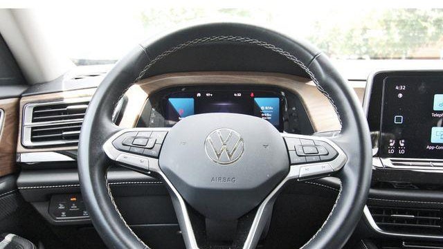 2025 Volkswagen Atlas SE