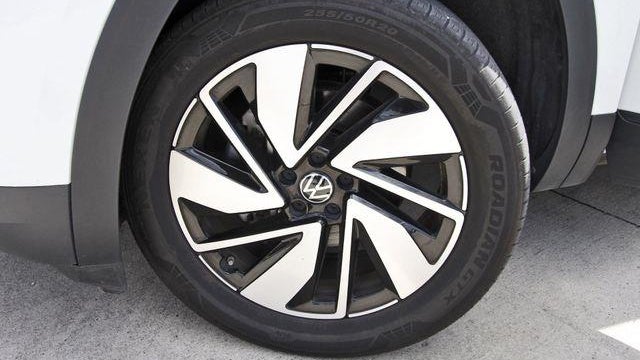 2025 Volkswagen Atlas SE