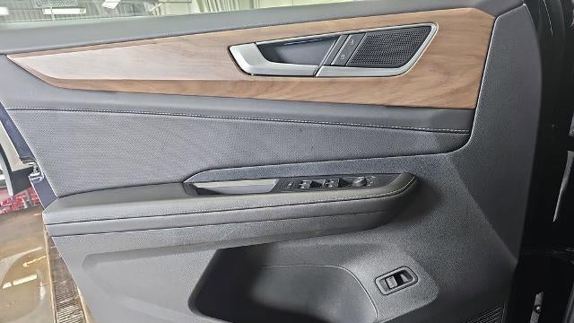 2025 Volkswagen Atlas SE