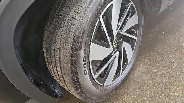 2025 Volkswagen Atlas SE