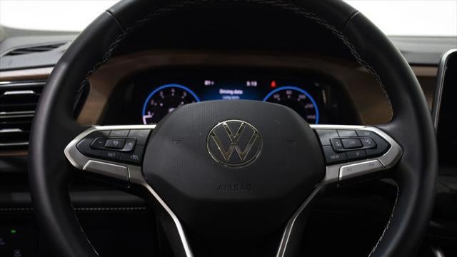 2025 Volkswagen Atlas SE