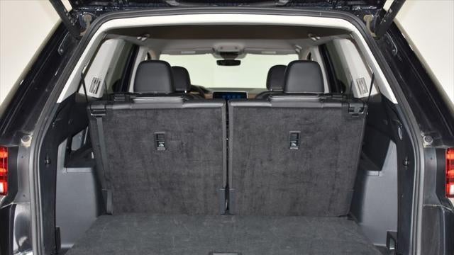 2025 Volkswagen Atlas SE
