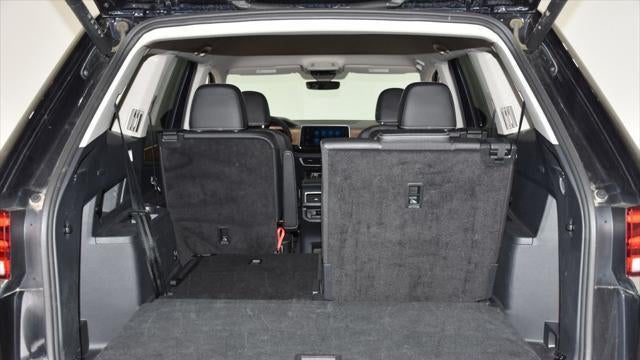 2025 Volkswagen Atlas SE