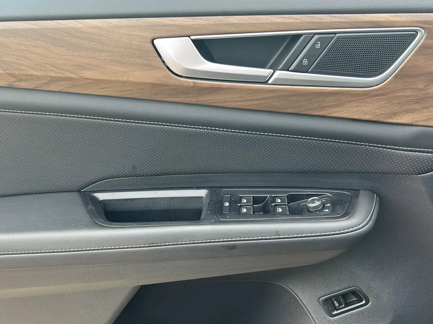 2025 Volkswagen Atlas - $28,915