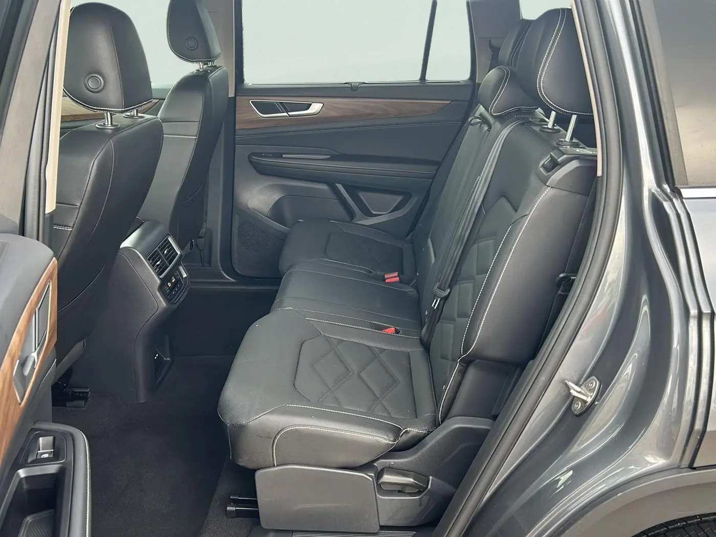 2025 Volkswagen Atlas - $28,915