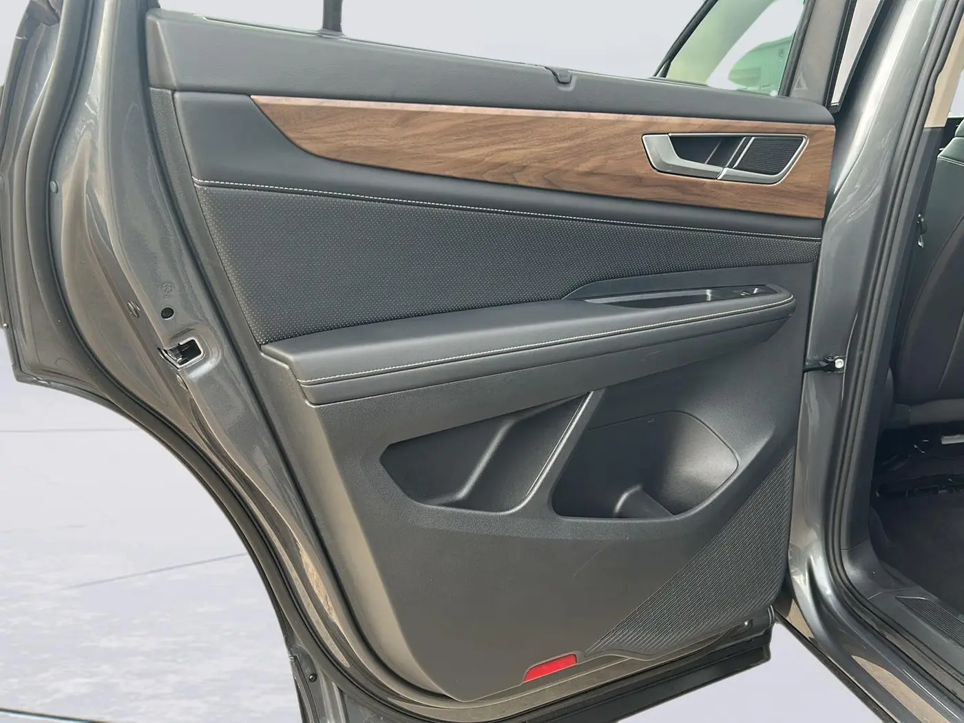 2025 Volkswagen Atlas - $28,915