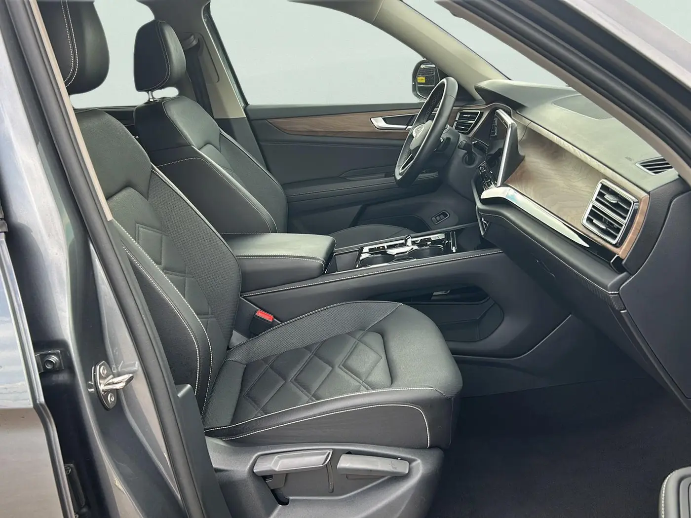 2025 Volkswagen Atlas - $28,915
