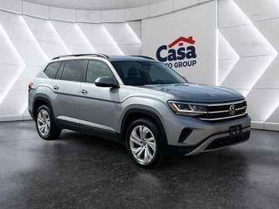 Photo of a 2021 Volkswagen Atlas V6 SE 4DR SUV W/Technology (midyear Release) for sale