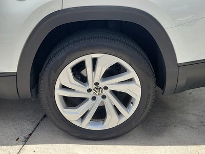 Photo of a 2022 Volkswagen Atlas V6 SE 4DR SUV W/Technology for sale