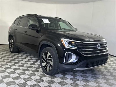 Photo of a 2024 Volkswagen Atlas SE 4DR SUV W/Technology for sale