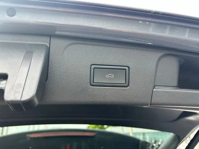 Photo of a 2025 Volkswagen Atlas SE 4DR SUV W/Technology for sale