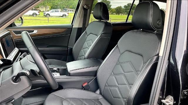 2024 Volkswagen Atlas SE