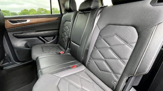 2024 Volkswagen Atlas SE