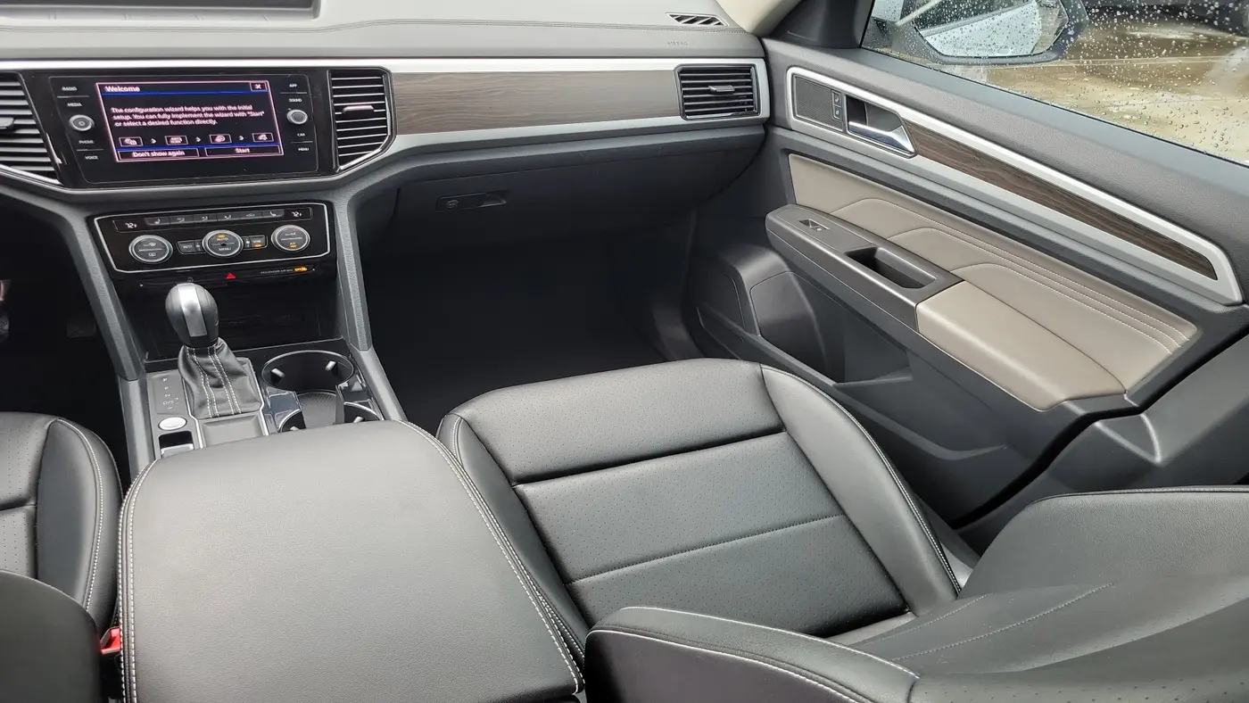 2023 Volkswagen Atlas V6 SE