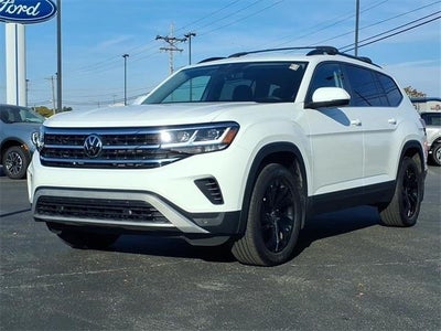 Photo of a 2023 Volkswagen Atlas V6 SE 4DR SUV W/Technology for sale