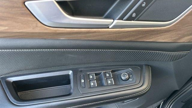 2024 Volkswagen Atlas SE