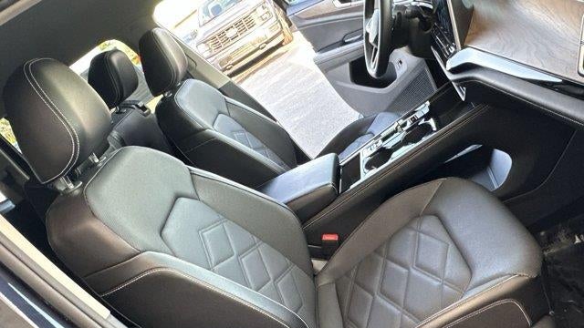 2024 Volkswagen Atlas SE
