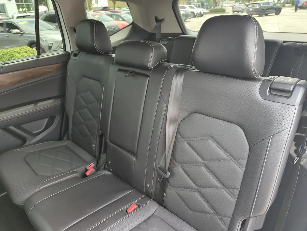 2024 Volkswagen Atlas - $30,946