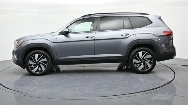 2025 Volkswagen Atlas SE