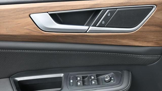 2025 Volkswagen Atlas SE