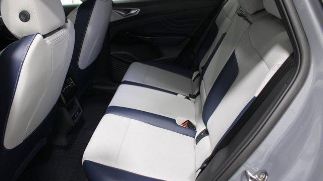 2025 Volkswagen ID 4  Pro S