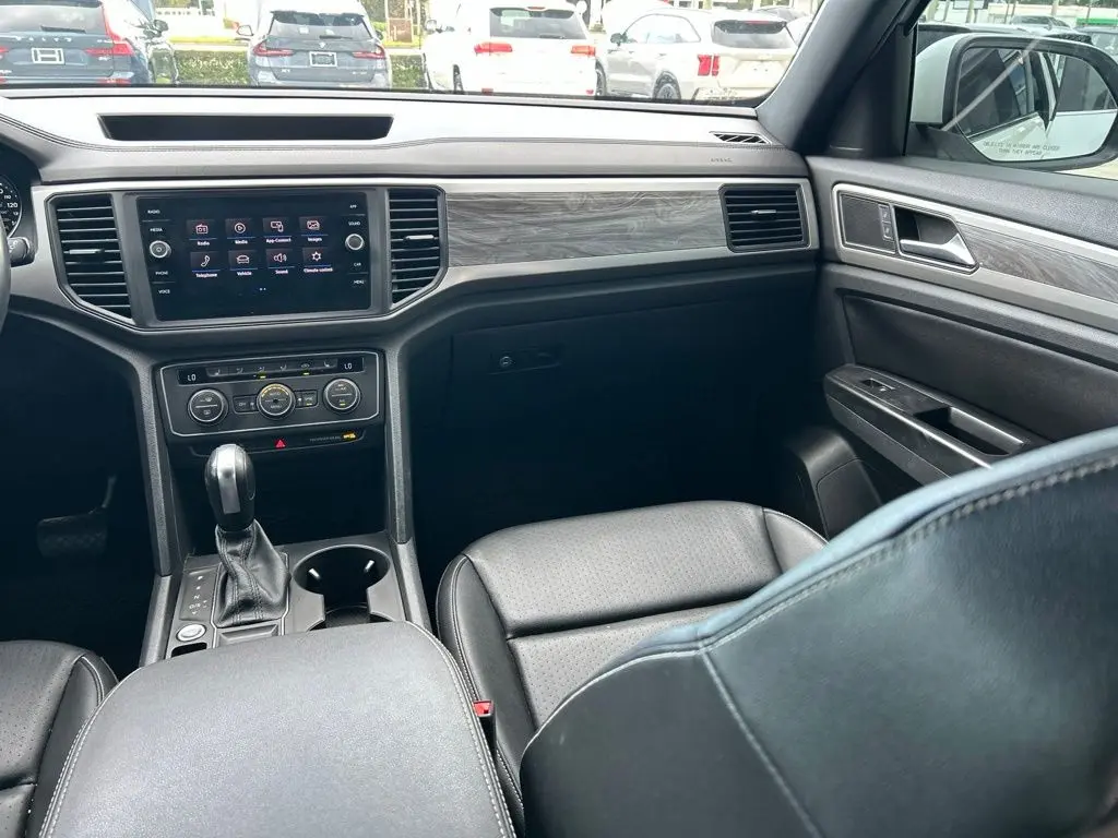 2020 Volkswagen Atlas - $20,235