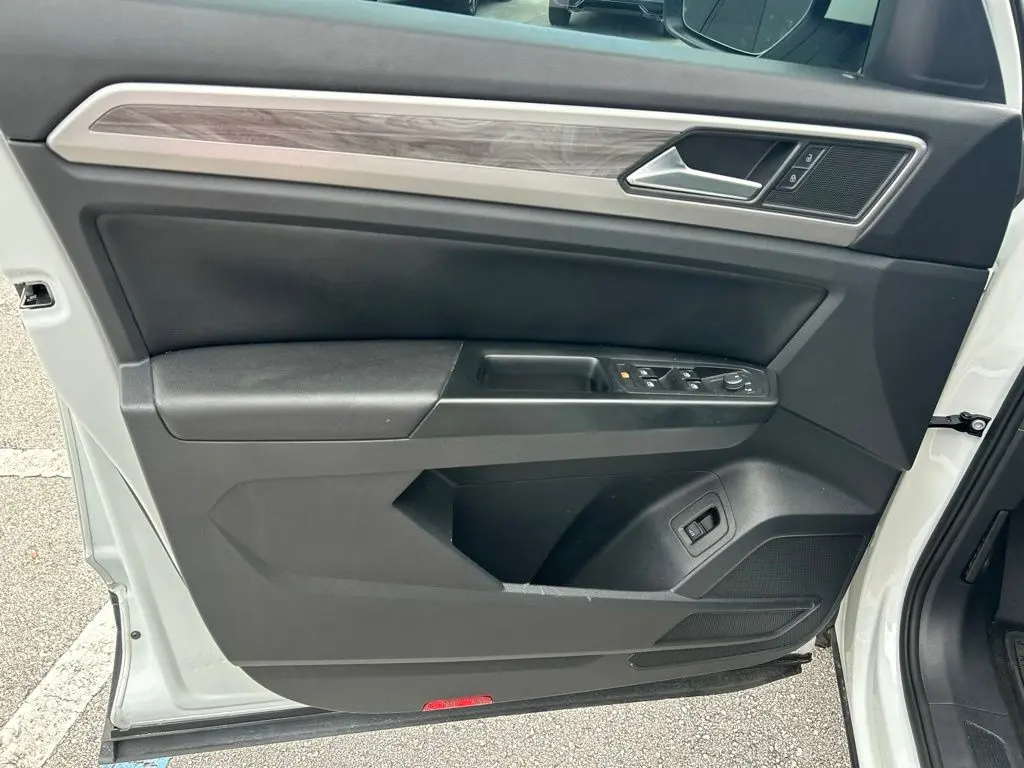 2020 Volkswagen Atlas - $20,235