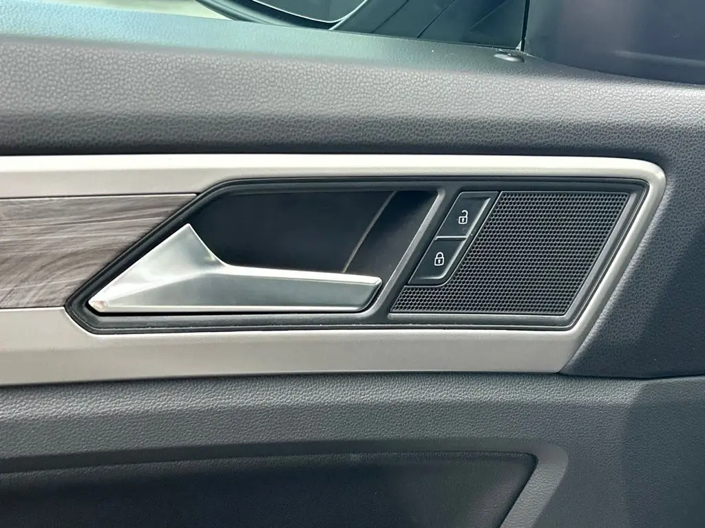 2020 Volkswagen Atlas - $20,235
