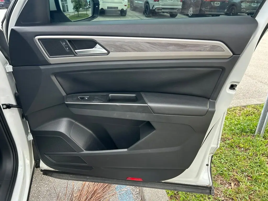 2020 Volkswagen Atlas - $20,235