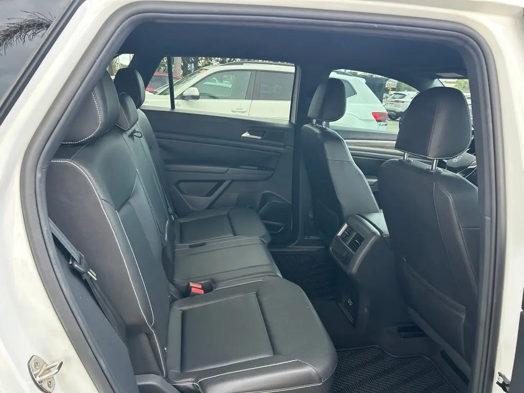 2020 Volkswagen Atlas - $20,235