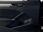 2021 Passat Thumbnail 19