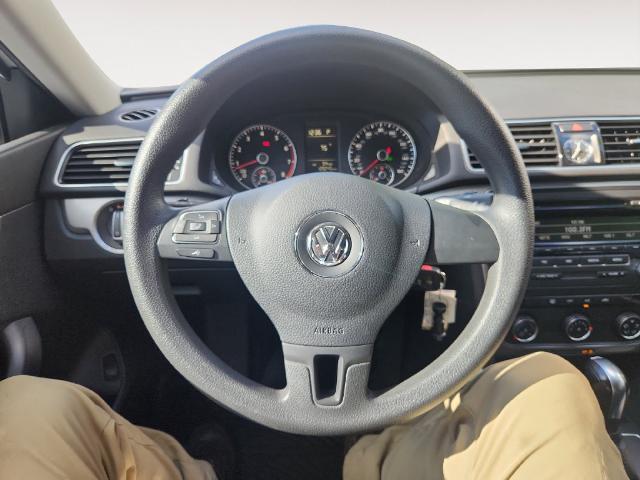 2013 Volkswagen Passat - $7,489