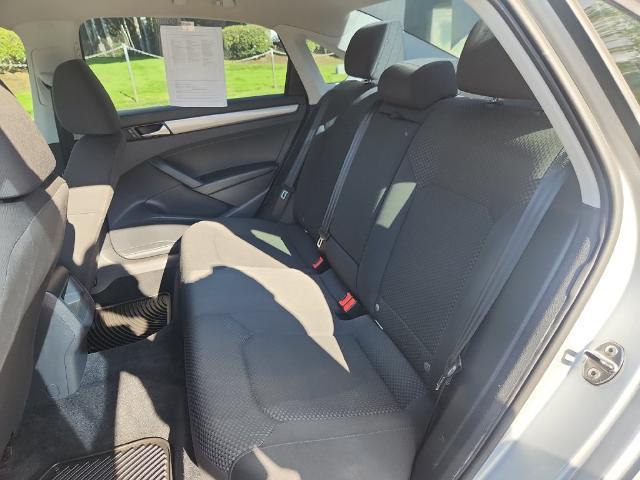 2013 Volkswagen Passat - $7,489