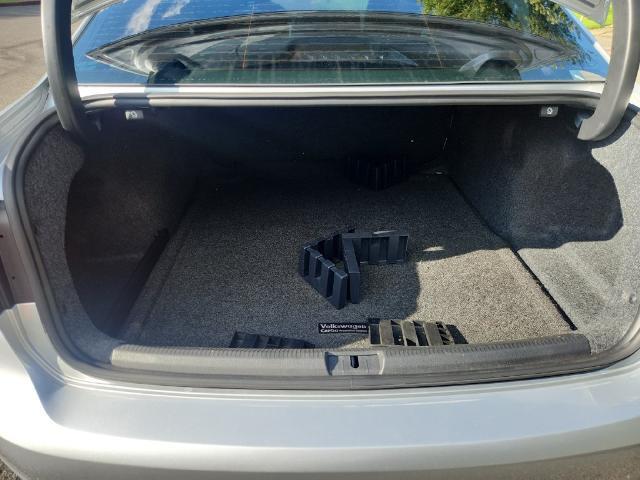2013 Volkswagen Passat - $7,489