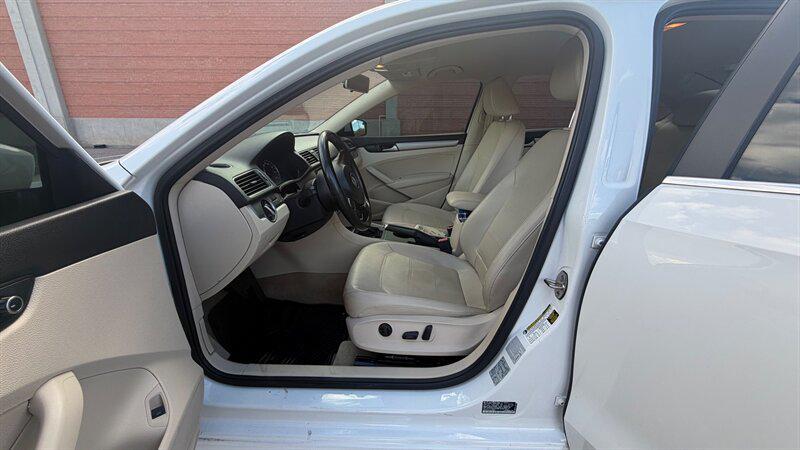 2015 Volkswagen Passat 1.8T Limited Edition