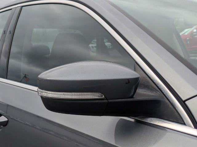 2015 Volkswagen Passat - $7,988