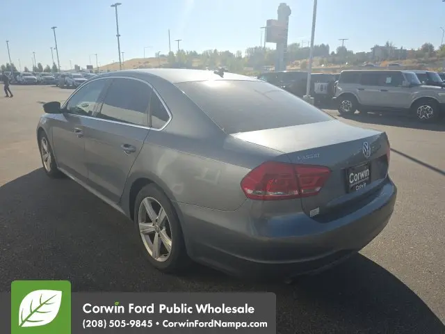 2015 Volkswagen Passat - $7,999