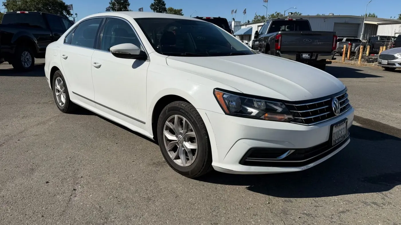 2016 Volkswagen Passat 1.8T S