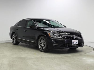 2016 Volkswagen Passat 1.8T R-LINE 4DR Sedan Pzev