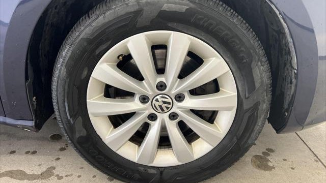 2015 Volkswagen Passat 1.8T Wolfsburg Edition