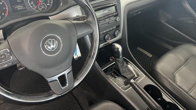 2015 Volkswagen Passat 1.8T Wolfsburg Edition